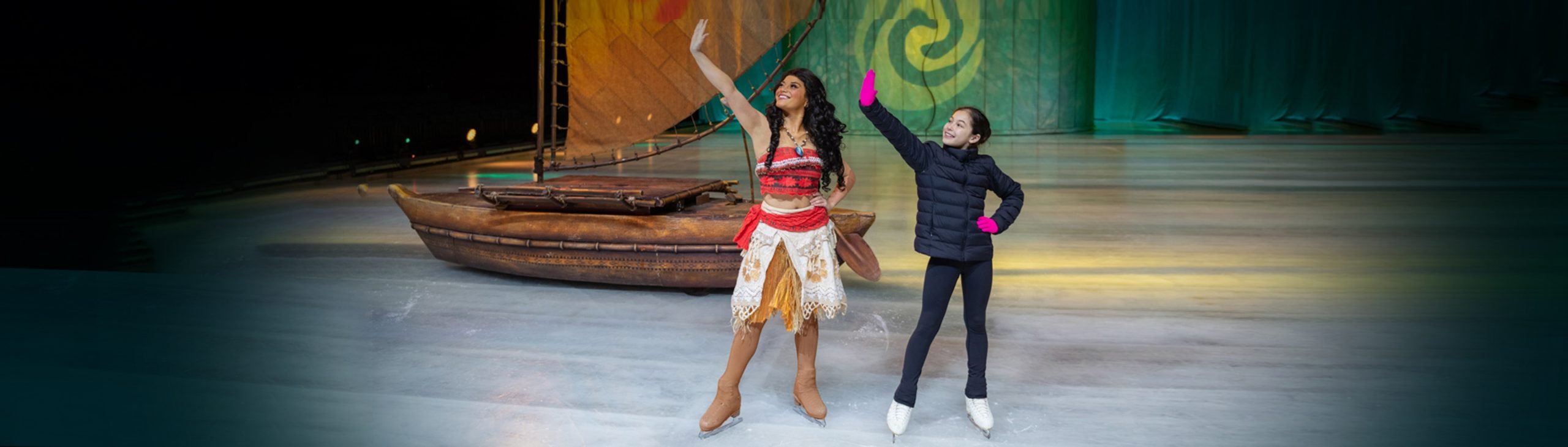 ALYSA LIU MEETS DISNEY ON ICE